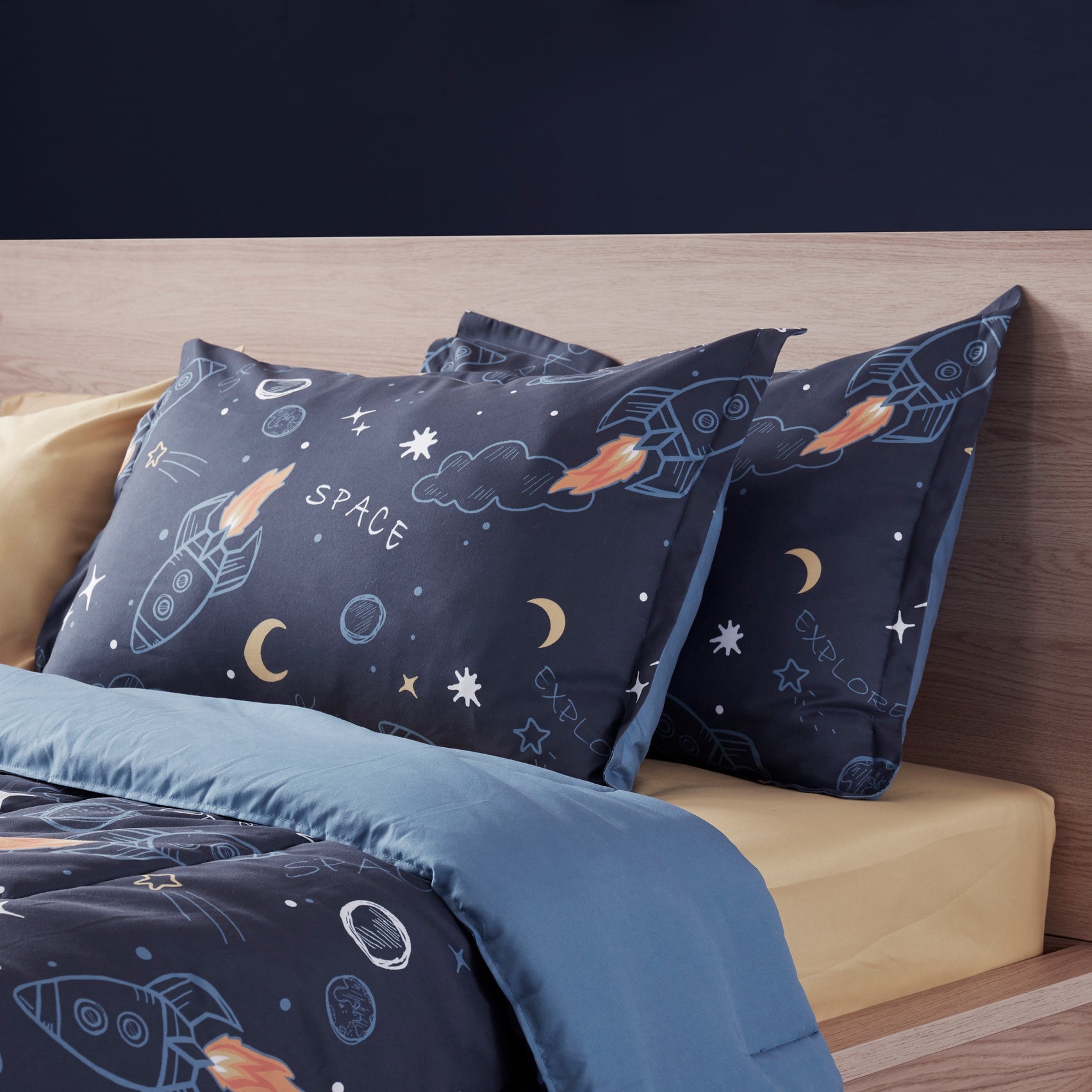 Omnimarketstore bedding space adventure kids comforter set boy navy blue bedroom with balls front view