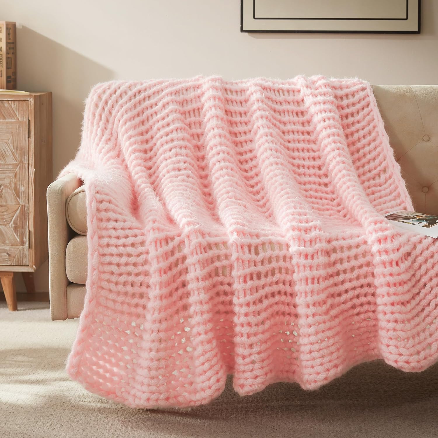 Chunky Knit Throw Blanket - Handmade Plush & Fluffy for Couch & Bed