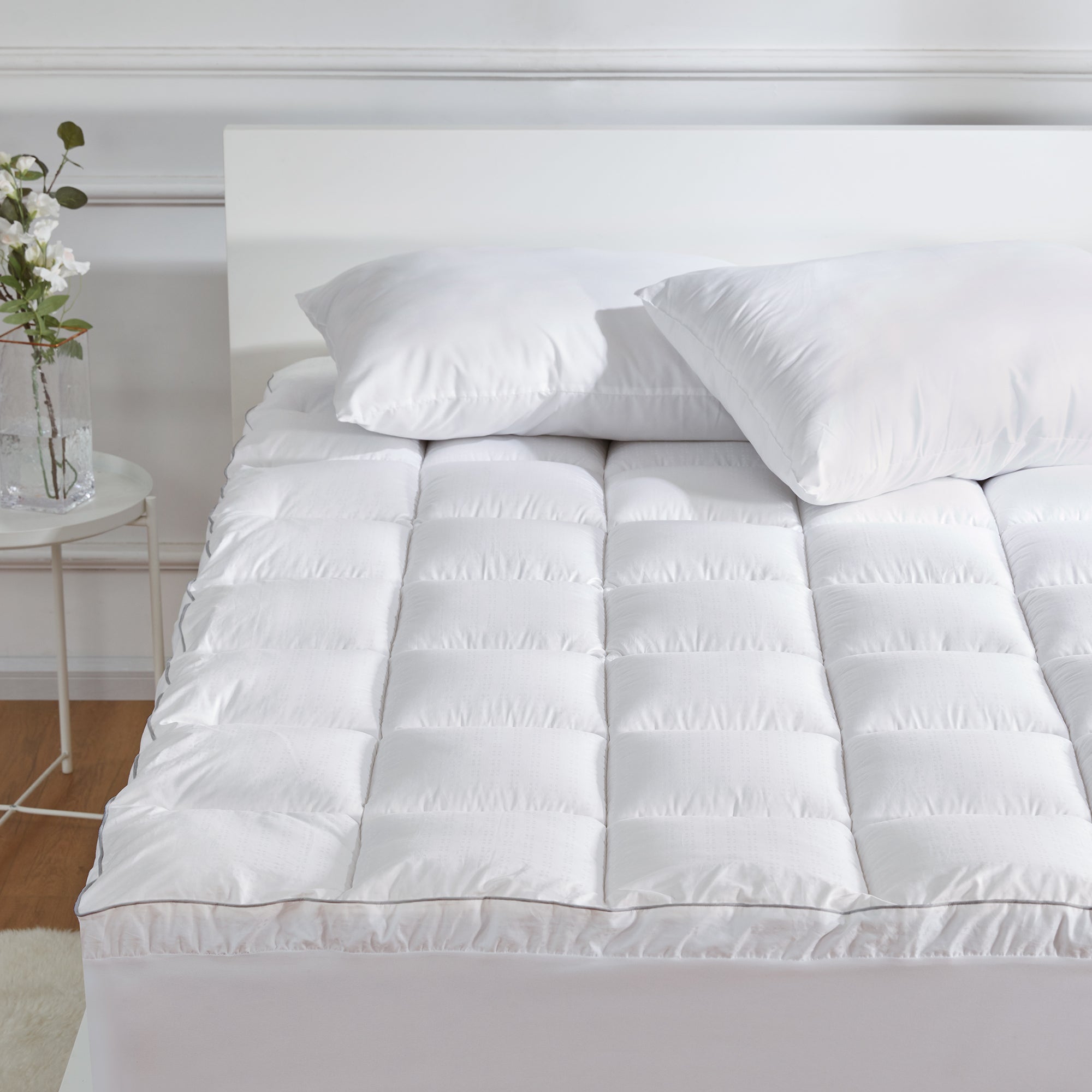 Luxury Thick Cotton Mattress Pad White.