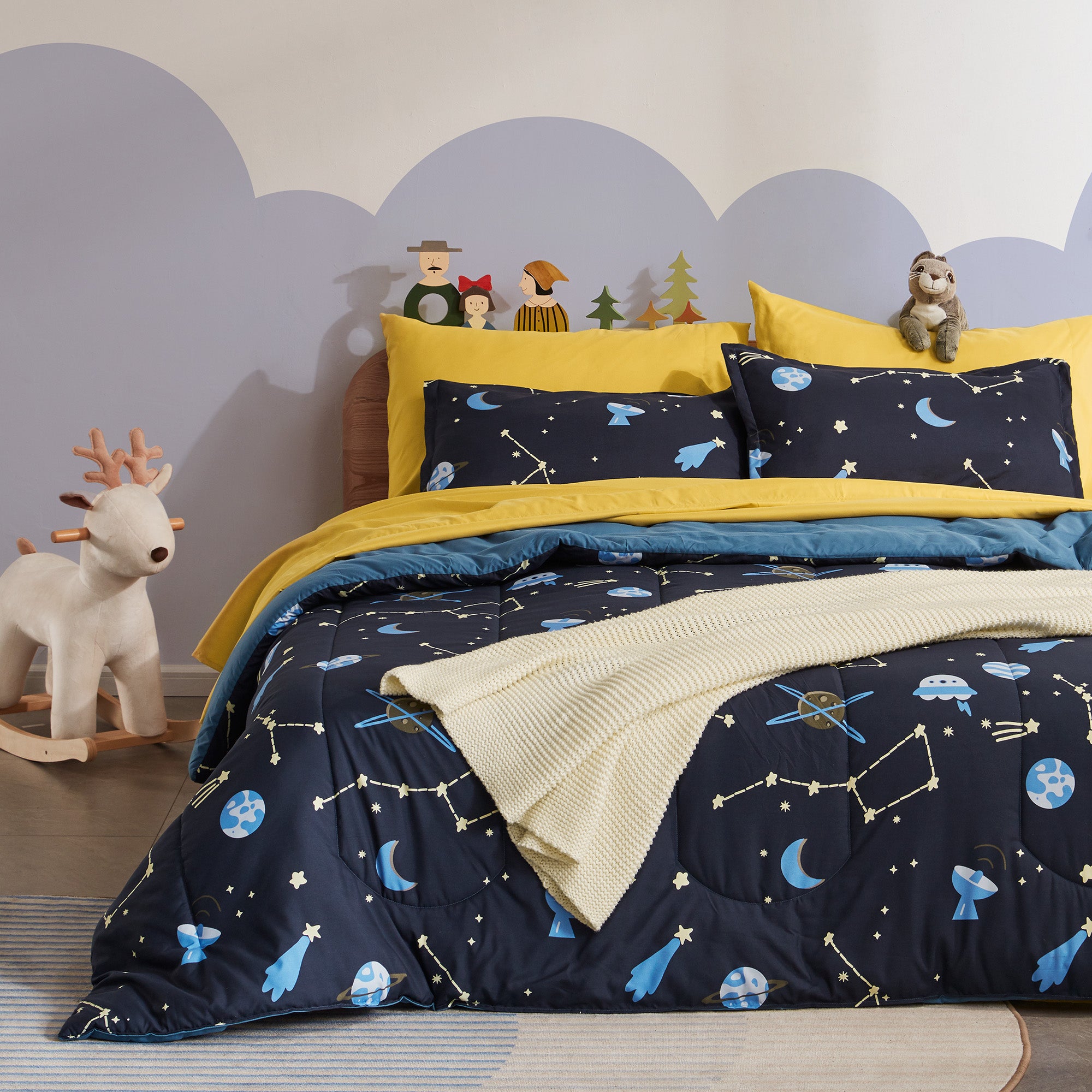 Blue Galaxy Kids Printed Comforter Set.