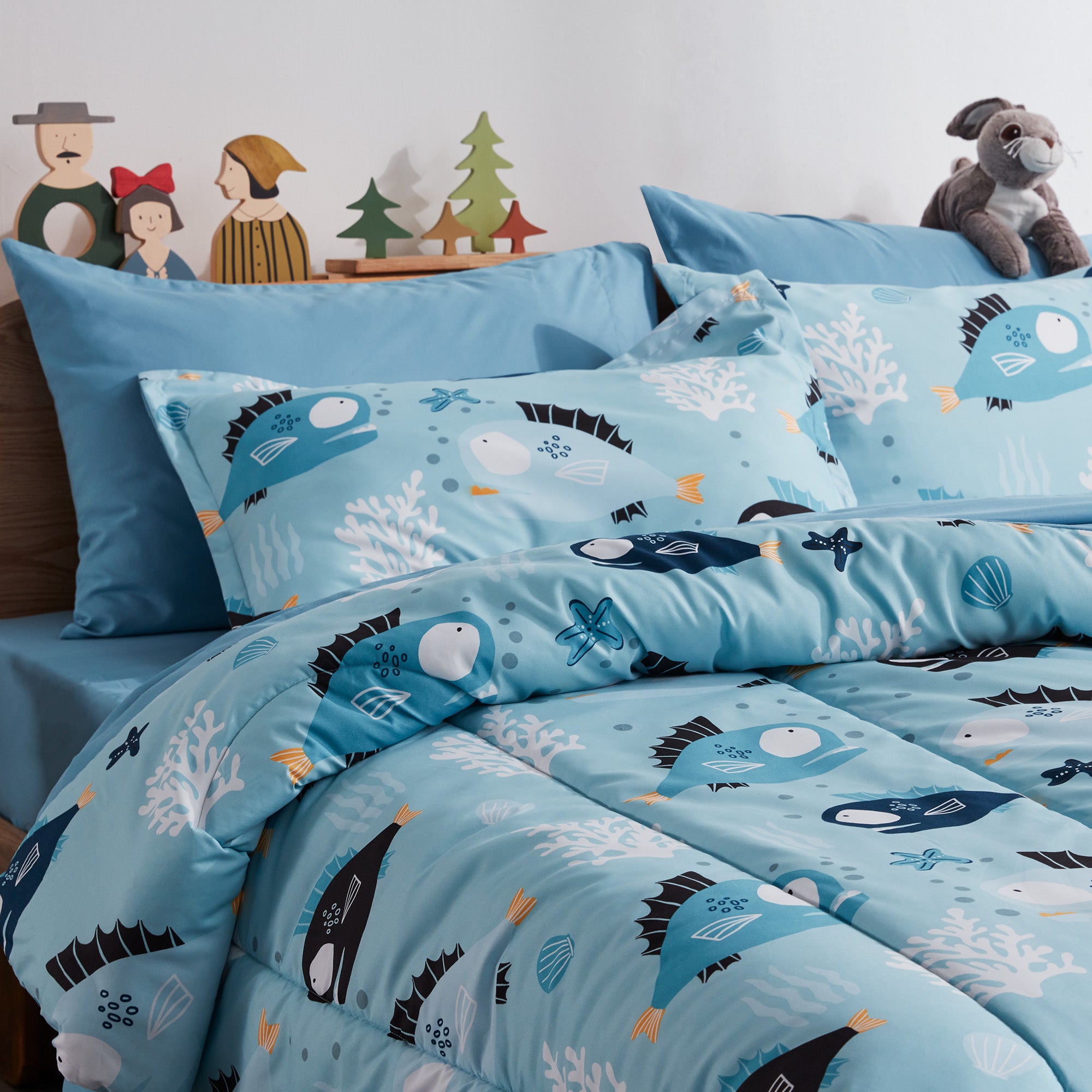 Light Blue Little Fish Kids Comforter Set Printed Kids Bedding Set.