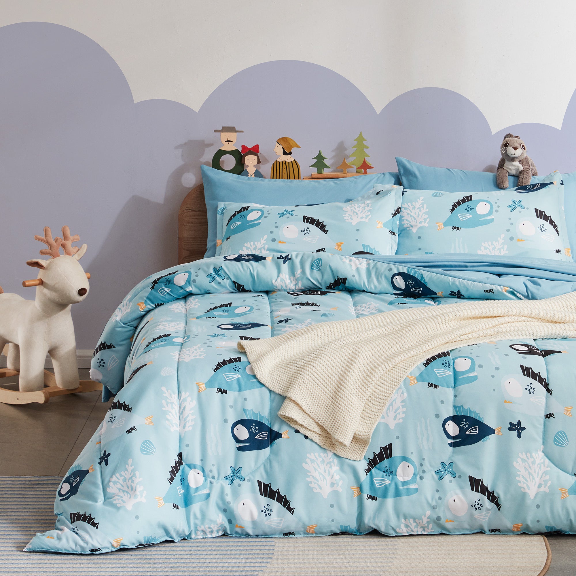 Light Blue Little Fish Kids Comforter Set Printed Kids Bedding Set.