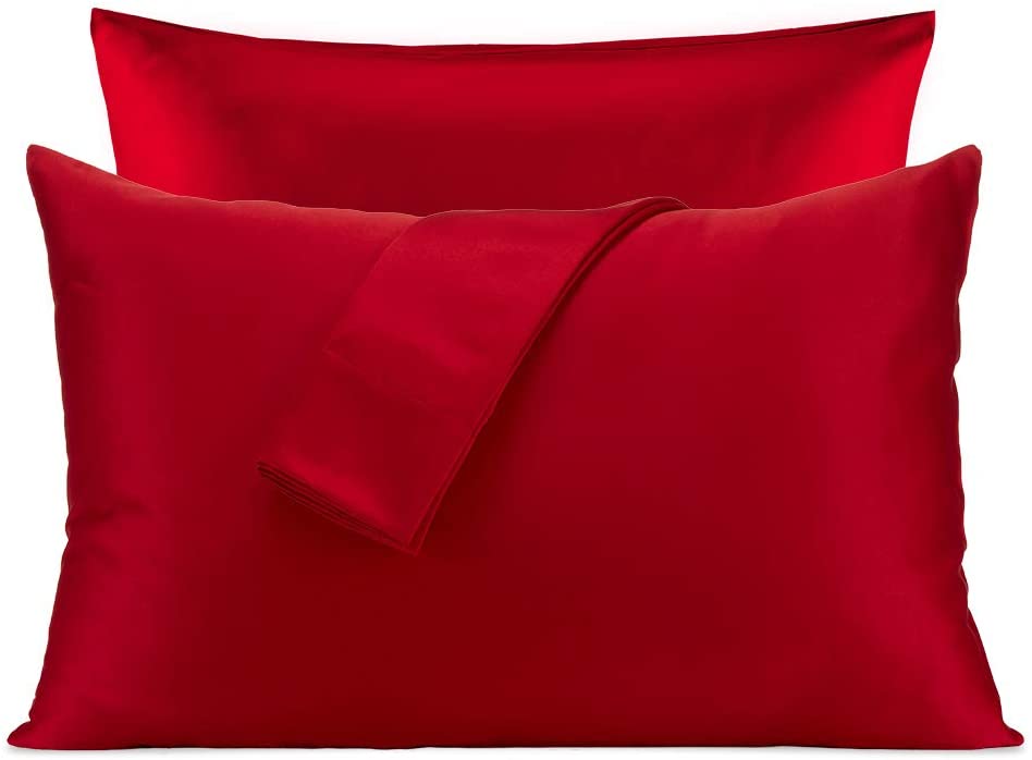 Sleep Zone® Luxe Norishing Skin-friendly Satin Pillowcases.